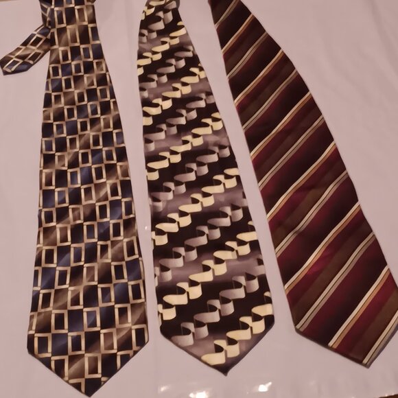 Bergamo New York Men's Silk Handmade Ties - Set of 3 - Picture 1 of 14
